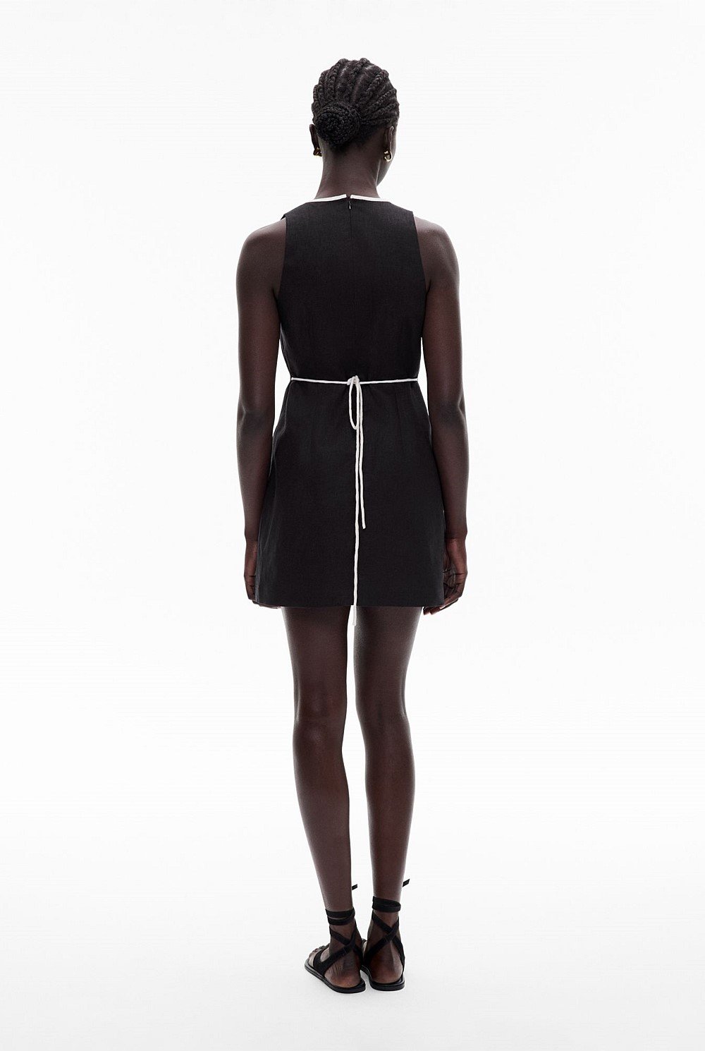 Witchery Contrast Mini Dress, size 6