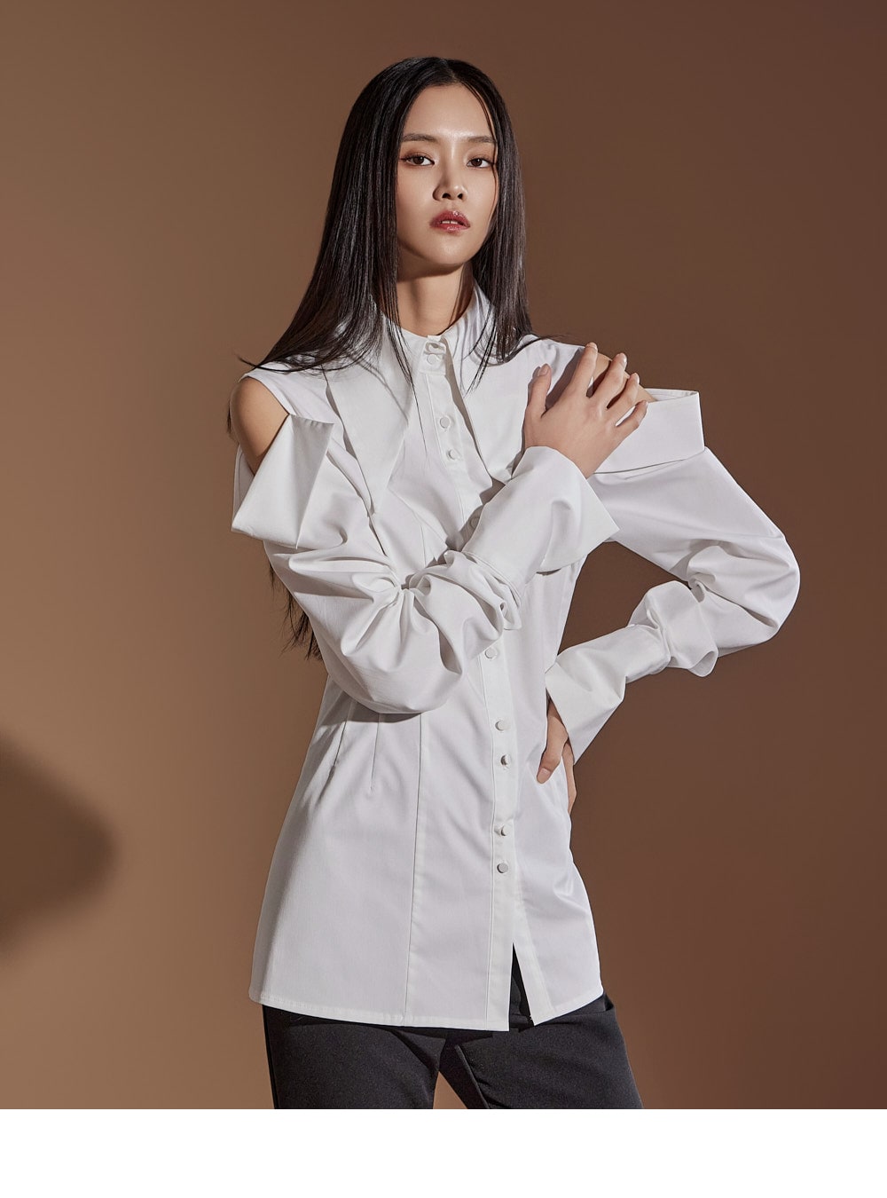 Dint Shoulder Slit Pintuck Shirt, size 6
