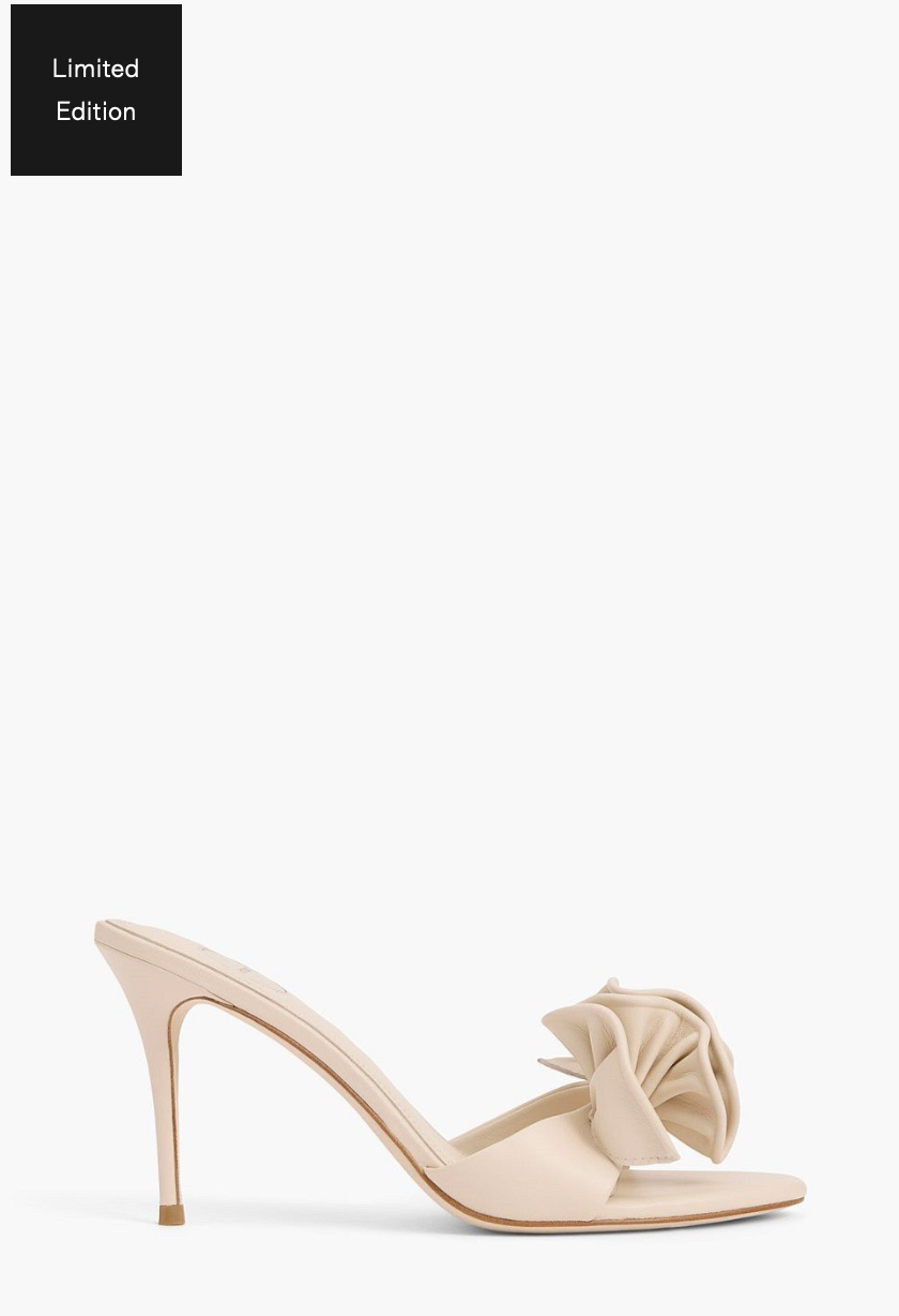 Witchery Naomi Floral Mules, size 38