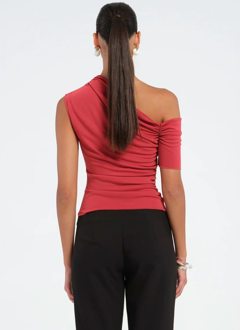 Benni Cleo One Shoulder Top - Raspberry, size 6