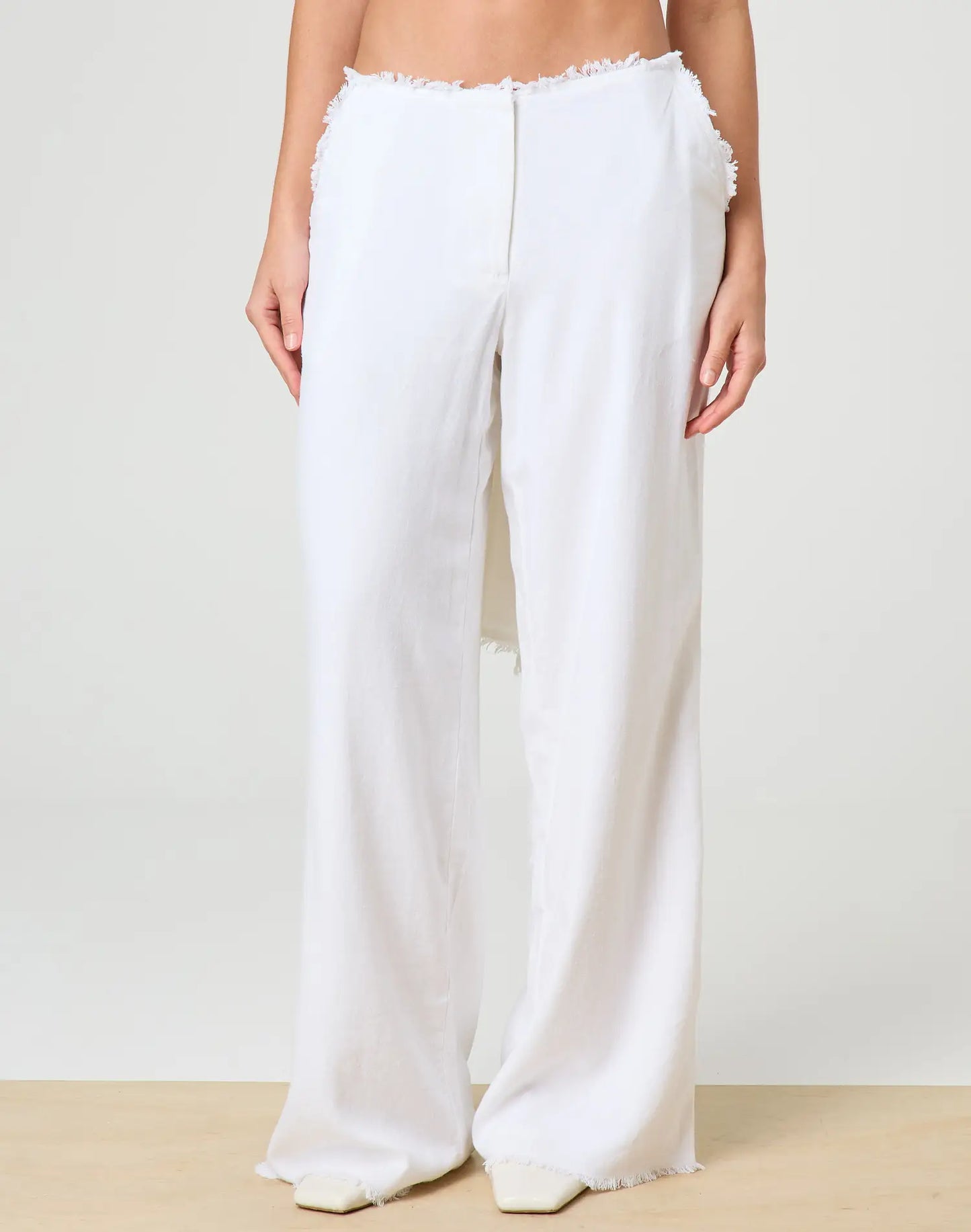 Glassons x Molly King White Linen Pants