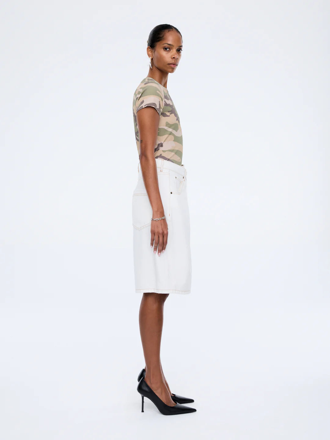 Ena pelly Ads Asymmetrical Bermuda Short - Cream, size 24