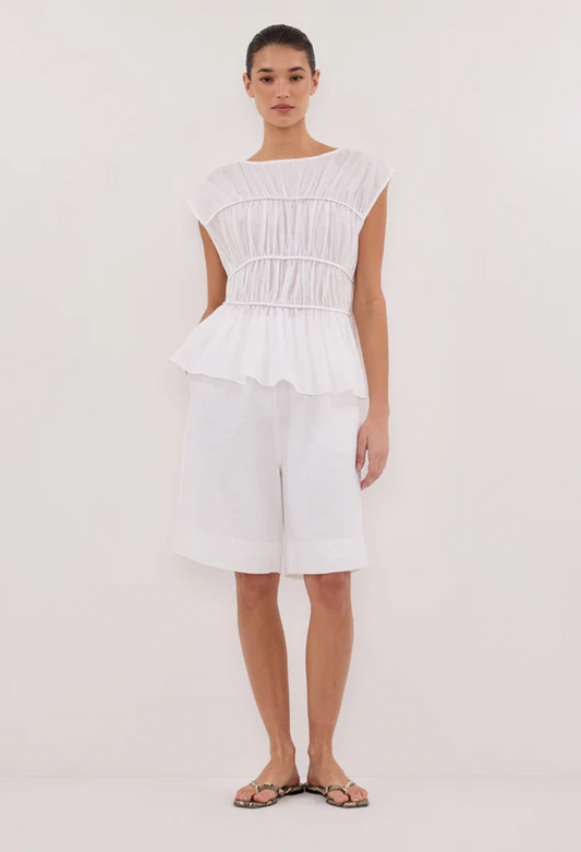 Dissh Kayla White Linen Bermuda Short, size 6