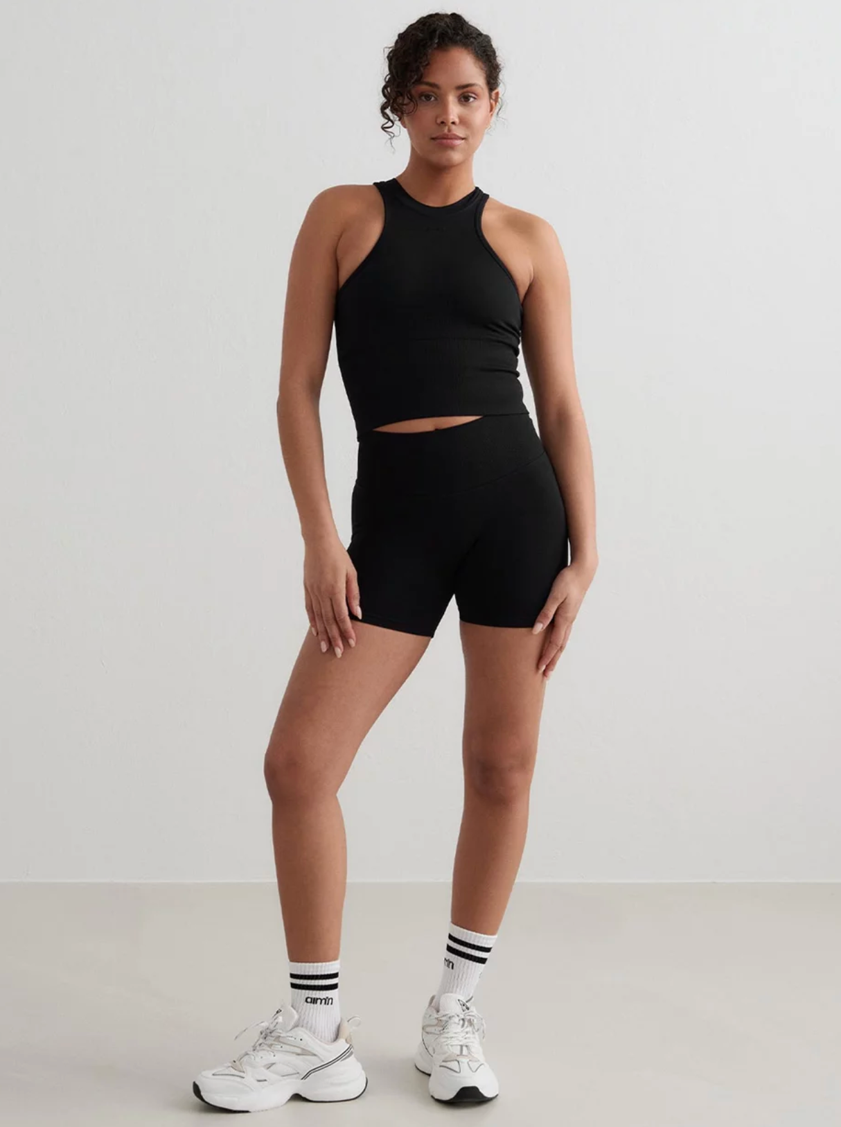Aimn Shape Seamless Hotpants, size XS (ribbed)